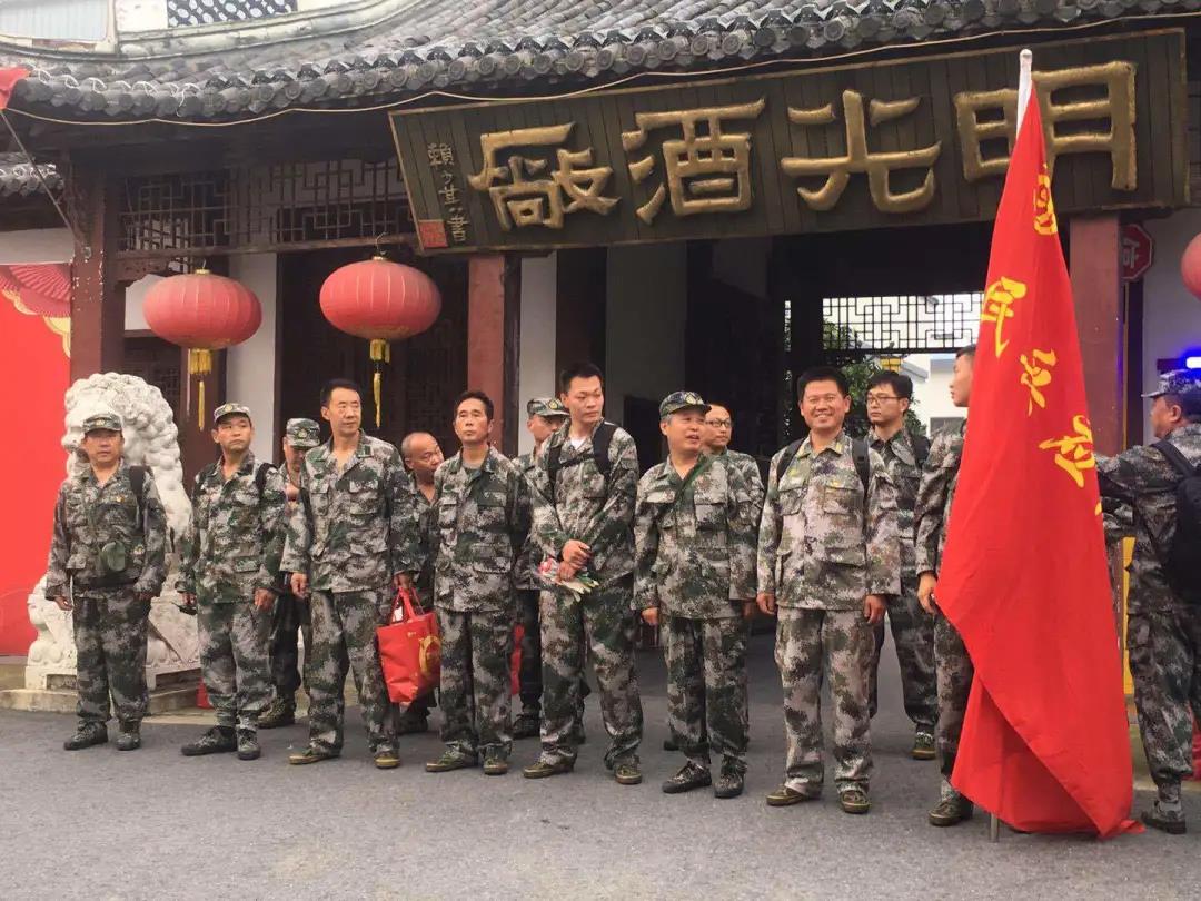 明光酒业组织抗洪抢险突击队，前往全椒抗洪