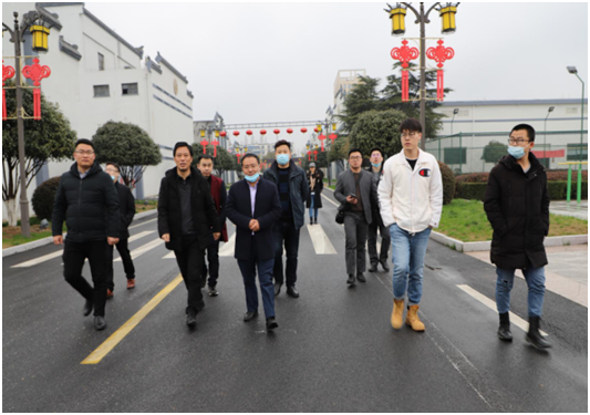 杜念文总经理参观考察明光酒业
